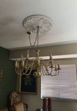Chandelier nice condition Ethan Allen