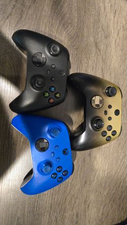 XBox Controllers Lot 3 Lot