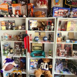 Lots Of Items Are Still Remaining So Plz Ask About Things If Interested 