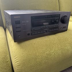 Onkyo TX-DS676 Receiver