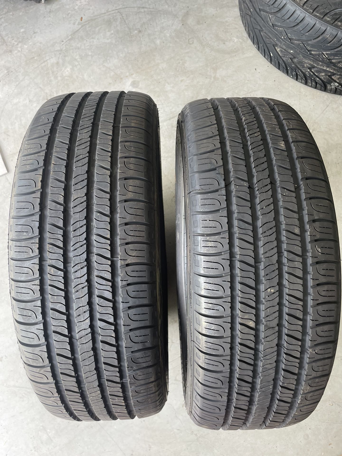 225/55/18 Goodyear Assurance (2)new