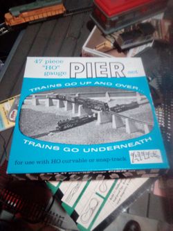 Atlas HO 80 Over and Under Pier Set (47)