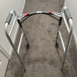 Deluxe Folding Walker