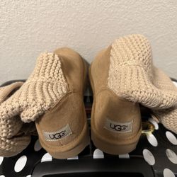 UGG Shaina Sweater Cuff Bootie Size 9