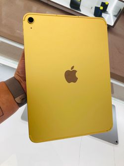 iPad A16 128gb WiFi and cellular