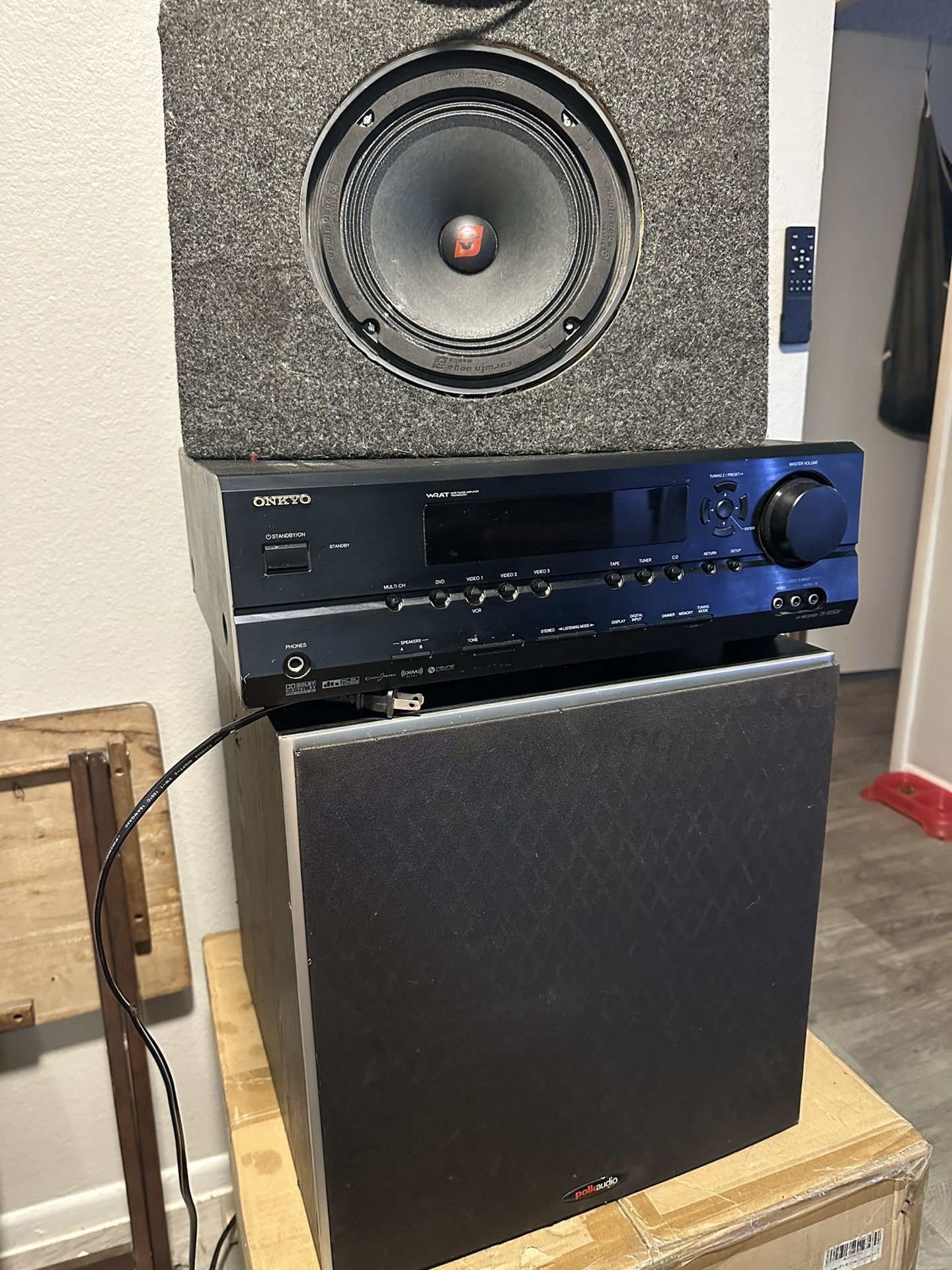 Onkyo Receiver. Polk & Crewing Vega Speakers