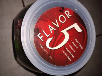 7 New Novelty tobacco containers!