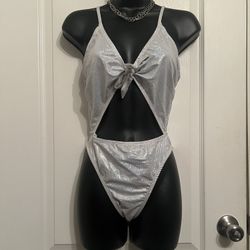 Ravewonderland NWOT-  Cheeky Cut Out Iridescent Bodysuit 1 Piece  💿 🪩 Rave/festival/rave wear / shiny bodysuit 