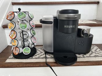 Keurig Coffee Maker WITH Milk Frother Attached AND Coffee Pod Holder + Coffees