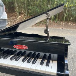 Tiny Kid piano 