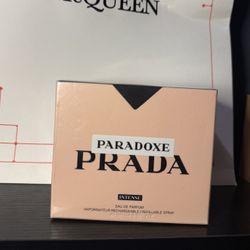 Prada Paradoxe’ Intense Perfume 