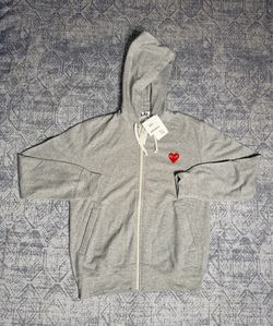 Product Description Product name : Comme des Garçons PLAY Multi Heart Zip-Up Hoodie Grey