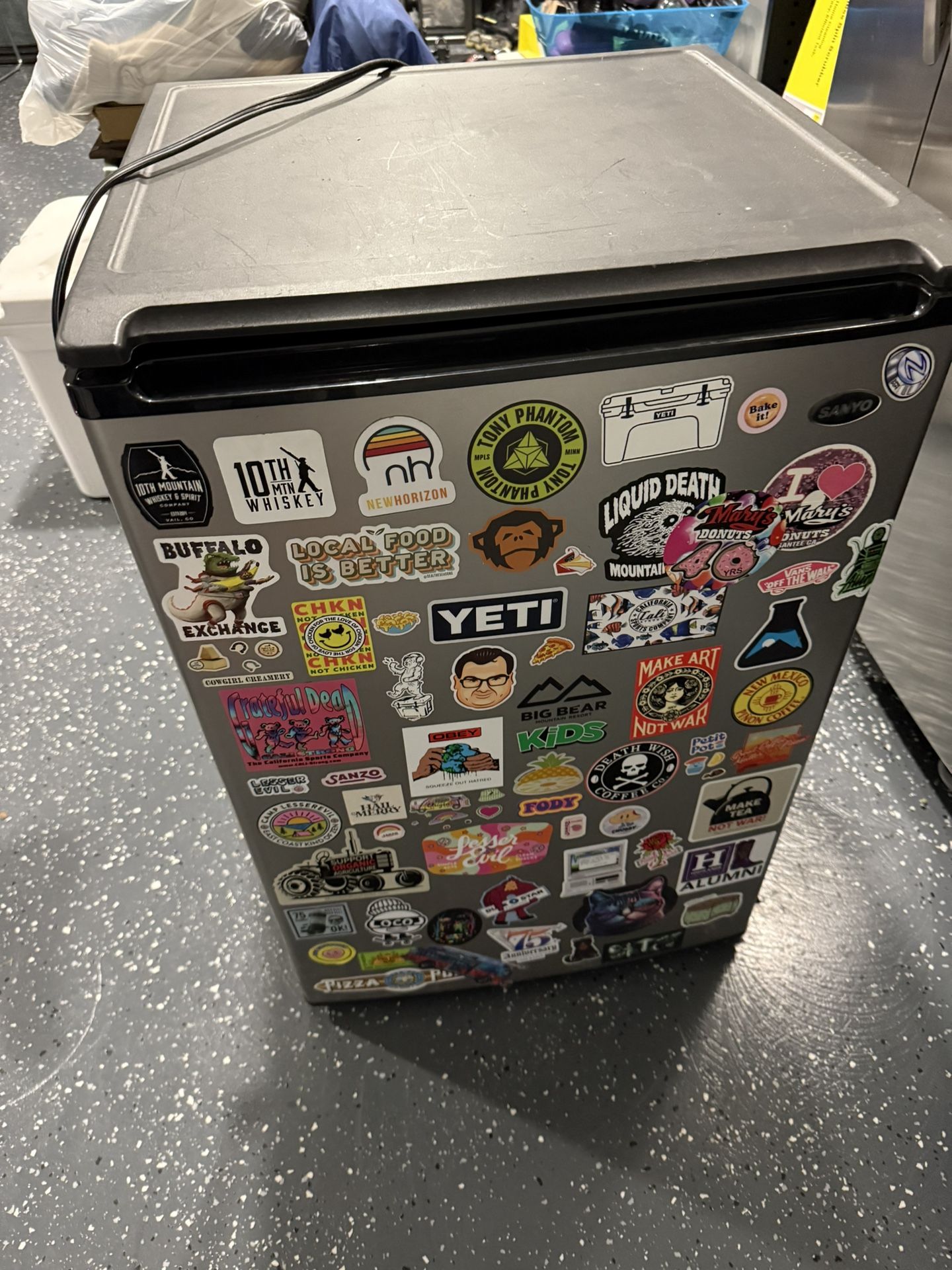 Sanyo Mini Fridge