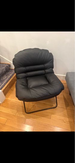 Foldable Chair - SUPER COMFY