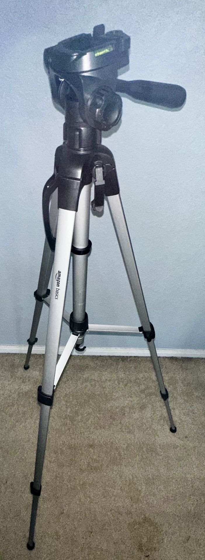 Make Me An Offer - Amazon Basics tripod