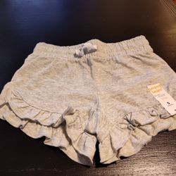 2 Pairs Girls Shorts Size 5 Gray. Size 4T Jeans Kohls New With Tags