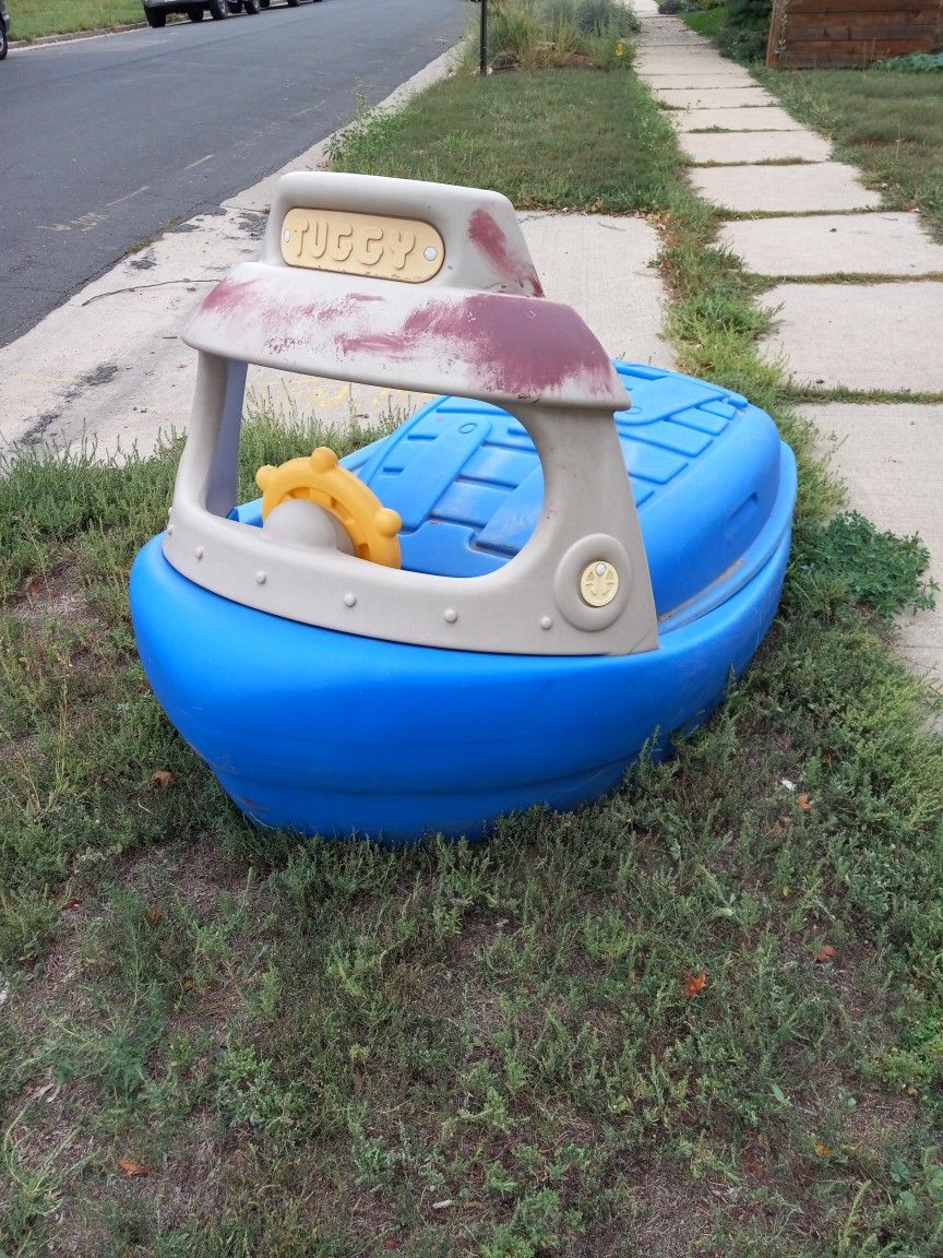 Tuggy The Tugboat With Sand On Land