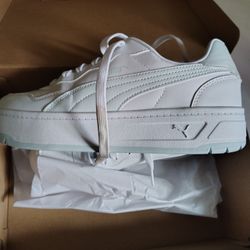 In Box Never Warn Pumas Size 10
