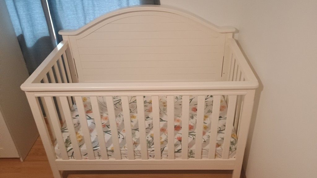 Crib and Mattress 
