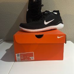NIKE FREE RN 2018 NEW / DS 942836 001