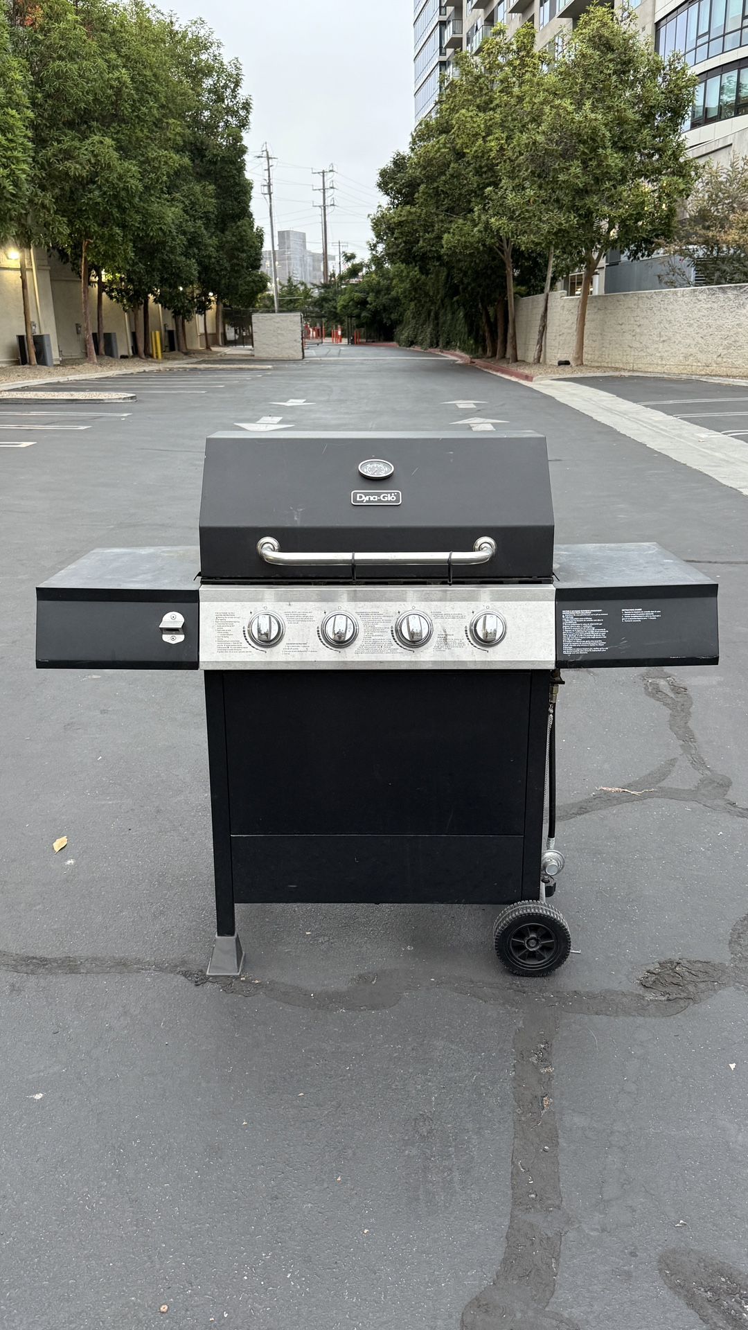 Dgf493bnp Dyna Glo Grill Wheels Dyna Glo DGF493BNP Burner Propane