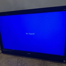 Visio 37” With Remote. Not Smart