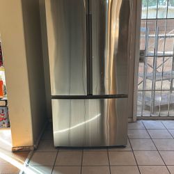 Insignia Refrigerator $300 Or Best Offer