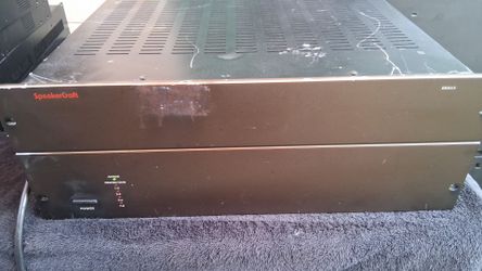 SpeakerCraft BB865 8-Channel Power Amplifier.