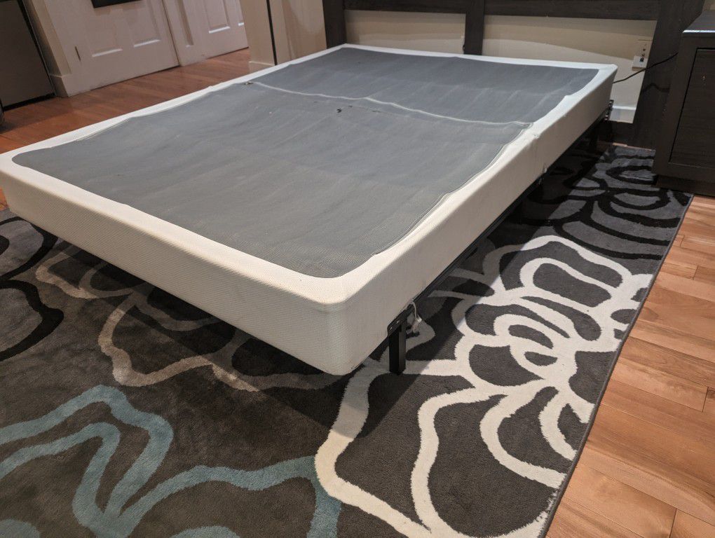 FREE King Headboard, Queen Bedframe And Queen Foldable Box Spring 