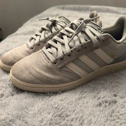 Adidas Size 8 1/2 Men’s Shoes Used