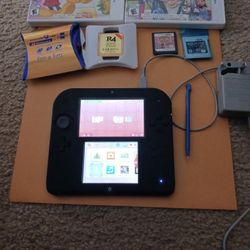 Nintendo 2DS *Mint Condition *