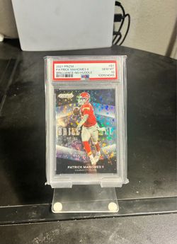 Patrick Mahomes prizm disco short print PSA 10