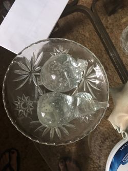 Bowl with fruits