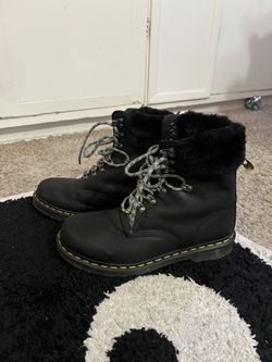 Dr. Martens Women's 1460 Serena Faux Fur Lined Lug Sole Boot Size 10