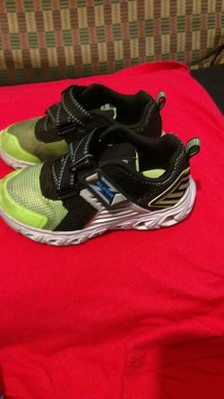 Sketchers lights sneakers