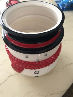 Yankey Candle Holder with 4 cinnamon scented candles