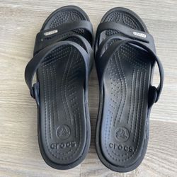 Crocs Women's Patricia Wedged 2” Heel Black Comfort Strappy Sandals Size 7 W