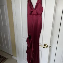 Fashion Nova Temporary Love Maxi Dress small, Satin Mermaid YD 30644 Wine