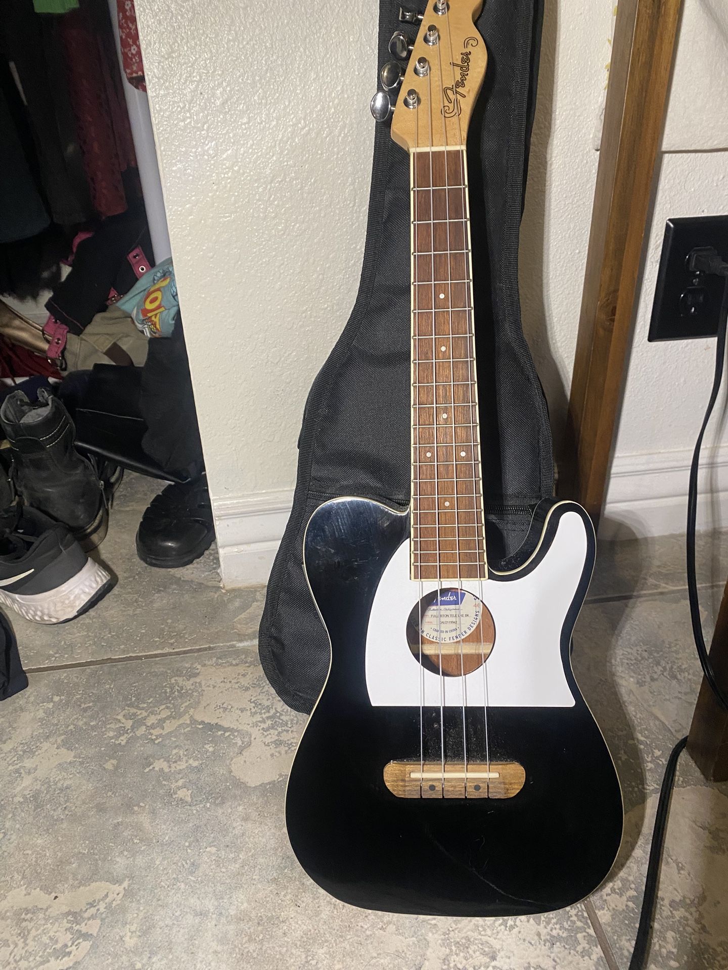 Fender Stratocaster Ukulele