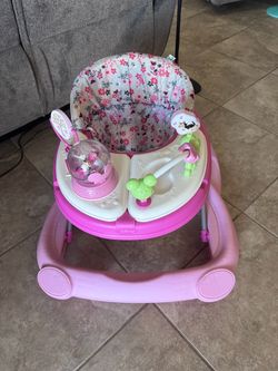 Minnie Mouse Walker