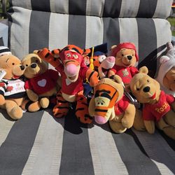 Lot of 8 Winnie The Pooh & Tigger Too Disney Plush Vintage