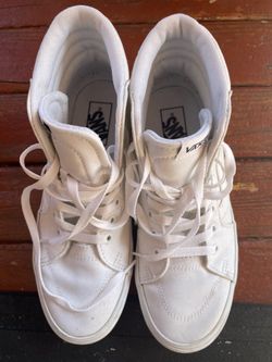 Women’s Vans 8.5 White Sneakers