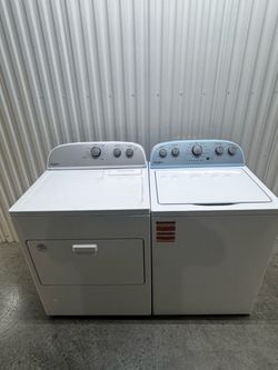 Whirlpool Washer & Gas Dryer set