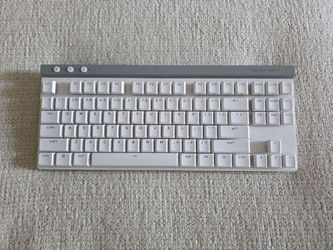 G515 LIGHTSPEED TKL
Wireless Low Profile Gaming Keyboard