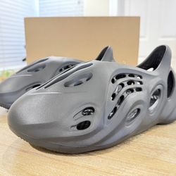 Adidas Yeezy Foam Runner “Onyx” 2022