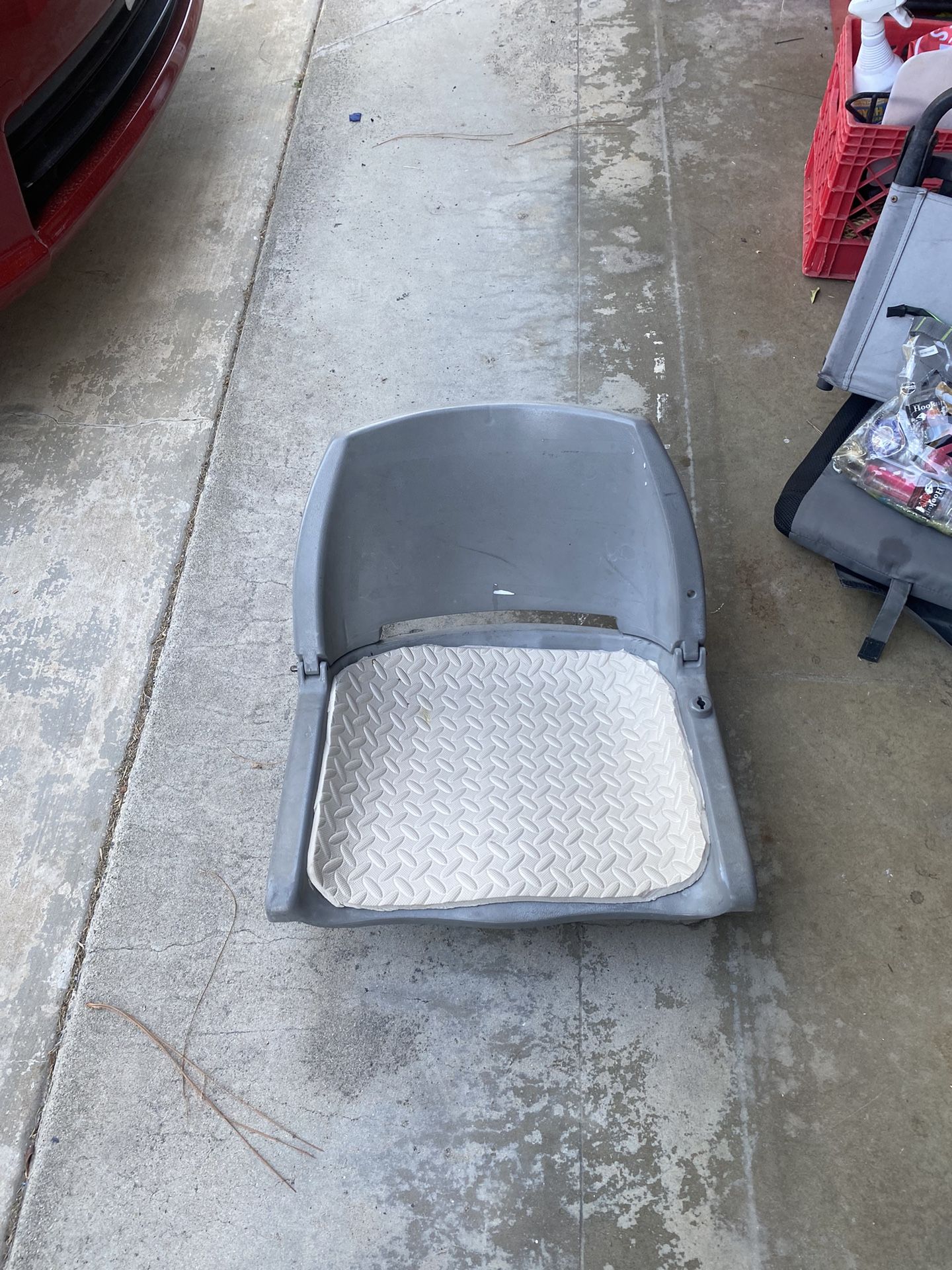 Bass Boat (pond Prowler) Seats