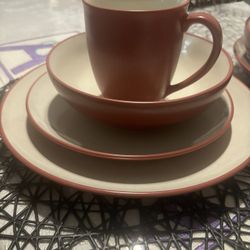 Dinnerware 
