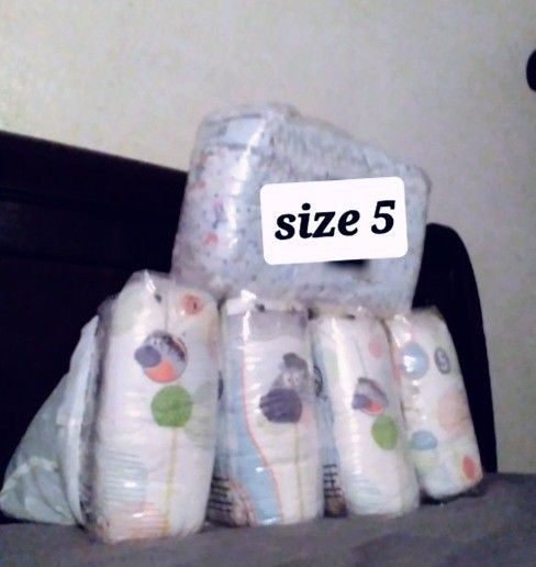 Diapers Size 5