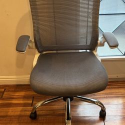 Serta Works Creativity Mesh Back Desk Chair 