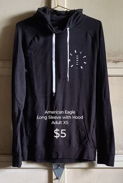 American Eagle Long Sleeve With Hood Adult XS
